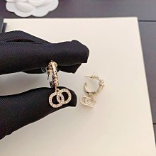耳鉤高級感仿施華洛珍珠耳釘 節日禮物輕奢氣質耳鉤法式耳跟 歷史價格詳細信息