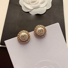 新款熱銷 小香。2024新品個性方形C字耳環耳釘 明星大牌同款首飾 歷史價格詳細信息