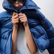 BCBG 極短袖垂領黑色小洋裝 歷史價格詳細信息