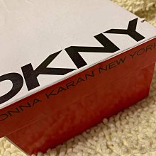 品牌DKNY軟皮小羊皮斜背包真品包9成新尺寸15x26x7兩邊7cm四角有使用痕跡（上掛綠73袋） 歷史價格詳細信息