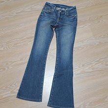 *beauty*   BURBERRY長袖花花洋裝 UK4  號  15000    元WE19 歷史價格詳細信息