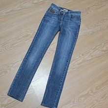 *beauty*   BURBERRY長袖花花洋裝 UK4  號  15000    元WE19 歷史價格詳細信息