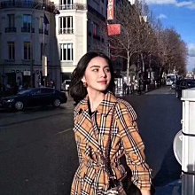 Burberry 風衣洋裝????????原帳號蕎蕎770個評價，這裡是新帳號 歷史價格詳細信息