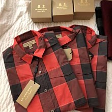 Burberry 女生粉格紋短袖襯衫S 歷史價格詳細信息