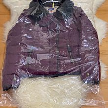 Burberry 羽絨外套 帥氣百搭夾克  頂級鴨絨 超柔軟 充羽量蓬松飽滿 超級重工 版型完美 穿著超舒服 非常有氣質 歷史價格詳細信息