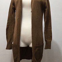 Mango suit mng白色短袖襯衫 短袖上衣 萊卡襯衫 小V領 背後腰部做伸縮 收腰款式 新鮮人面試必備 西班牙品牌 正品 歷史價格詳細信息