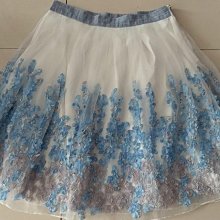 白色側隱形拉鍊宮廷花朵拼接紫色絲綢及膝裙時尚休閒裙 歷史價格詳細信息