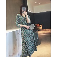 ????下單前可先詢問享優????巴黎小時光無分店????  顯身材 設計感珍珠打底針織衫    UM 歷史價格詳細信息