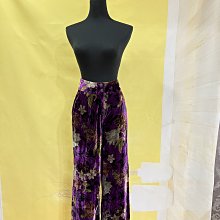 一線國際名品--CIVIDINI--黃絨面壓摺裙.原價24800便宜賣 歷史價格詳細信息