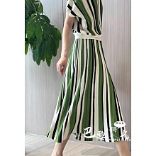 ????巴黎小時光????無分店  ~   時裝新體驗~慵懶有型~極簡風雙層寬鬆闊版T恤   ST 歷史價格詳細信息