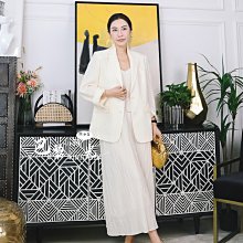 ????巴黎小時光????無分店 ✈️   時裝周日記 不規則剪裁 黑色純棉收褶裙 DT05028 歷史價格詳細信息