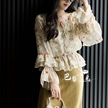 ????巴黎小時光????無分店 ✈️ 真絲+羊毛混紡 四平針織小香風雙排扣撞色圓領開衫短款外套   gL 歷史價格詳細信息