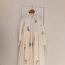 法式復古刺繡云南民族風棉麻連衣裙女夏季溫柔風文藝初戀裙子-羊城故事 歷史價格詳細信息