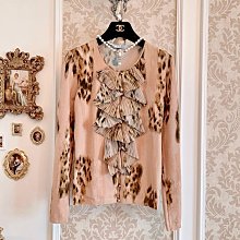 義大利專櫃精品名牌Maurizio Pecoraro米蘭秀款 宮廷米白光澤細緻純絲桑蠶絲真絲高貴典雅寶石水晶串珠重工刺繡 超美女神抓褶名媛貴氣真絲美衫上衣 歷史價格詳細信息