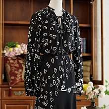 【✈️ 巴黎小時光 ✈️ 】   0401 芬蘭國花 我的花朵很復古 粉灰色撞色圓領直筒休閒T恤     SI 歷史價格詳細信息