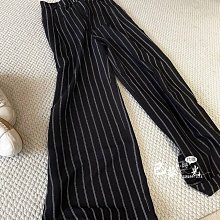 ✈️ 巴黎小時光 ✈️  隨時在線顏值 精緻的無可挑剔 重工立體貼花釘鑽寬鬆長袖白襯衫 MU 歷史價格詳細信息