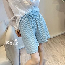 ✈️ 巴黎小時光 ✈️  夏日時光機 青春減齡 彩虹條網眼鏤空帆船提花針織背心上衣      MU 歷史價格詳細信息