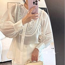 ✈️ 巴黎小時光 ✈️ 微涼夏日 由內而外的氣質 爽滑清透佩里斯刺繡後排扣翻領長袖襯衫     MU 歷史價格詳細信息