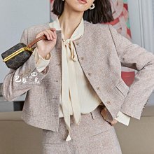 【一品香包】外貿FENDI手袋 質感光滑 手提包單肩包 兩個隔層均以經典PEEKABOO轉鎖開合 歷史價格詳細信息