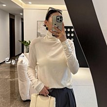 ✈️ 巴黎小時光 ✈️ 微涼夏日 由內而外的氣質 爽滑清透佩里斯刺繡後排扣翻領長袖襯衫     MU 歷史價格詳細信息