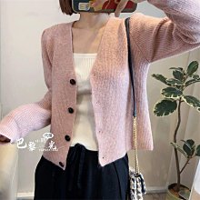 ✈️ 巴黎小時光 ✈️  甜美預設 法式浪漫與溫柔 鏤空花邊翻領琺瑯扣莫代爾棉襯衫  MU 歷史價格詳細信息