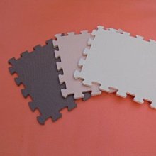 台灣製造  32*32*1.0cm 安全墊 無毒無味 寶寶爬行墊 防撞墊 總共36片 限桃園面交 便宜賣300 歷史價格詳細信息