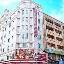 快樂自由行 (含BUFFET早餐) 礁溪 名人溫泉 假日雙人房 含早餐+泡湯SPA (另有四人房) 歷史價格詳細信息