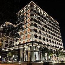 Let's Go Out, Elephant【禮筑外文書店】(硬頁書)[79折] 歷史價格詳細信息