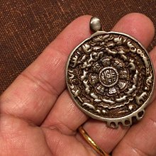 小西藏 藏傳佛教 「阿彌陀佛」黑石佛牌 歷史價格詳細信息