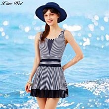 泳衣女黑白條紋連體裙式帶胸墊鋼託聚攏遮肚性感V領露背溫泉泳裝 歷史價格詳細信息