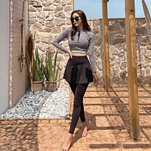 長袖泳衣女 分體裙式 保守顯瘦遮肚 夏防曬少女運動風 拼色泡溫泉游泳衣 設計感訓練泳裝女 韓版時尚ins JE02 歷史價格詳細信息