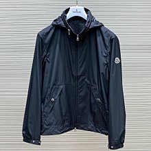 原單 MONCLER個性拼接大學T 白色 歷史價格詳細信息