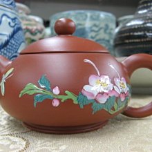 順治爺~w171《早期收藏紫砂壺》大紅朱泥如意套壺（一壺4杯）@7孔.380cc-顧景舟.啜墨看茶@26800元起標 歷史價格詳細信息