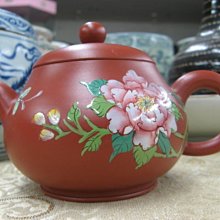 順治爺~w171《早期收藏紫砂壺》大紅朱泥如意套壺（一壺4杯）@7孔.380cc-顧景舟.啜墨看茶@26800元起標 歷史價格詳細信息