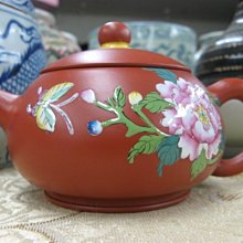 順治爺~w171《早期收藏紫砂壺》大紅朱泥如意套壺（一壺4杯）@7孔.380cc-顧景舟.啜墨看茶@26800元起標 歷史價格詳細信息