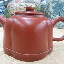 ~順治爺~w047號《手拉胚紫砂壺》紅泥 窯溫高,土胎堅硬. 球孔.220cc‧陸記手拉.氣密止水@888元 歷史價格詳細信息