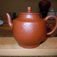 老皮泥石天然吊墜，打燈微透光，皮色紋路漂亮，石質堅 歷史價格詳細信息