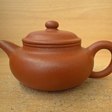 [古藝軒]~老朱泥刻詩文仿古壺~中國宜興~(網孔)~[特價][茶壺] 歷史價格詳細信息