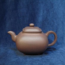 @@@六合堂@@@清中期老擦擦模佛陀法印天鐵  天降天鐵隕石，清中期盛世精品，雕模細膩，為同品項中的珍品。 值得收藏，佛光普照。蓮花座雕刻也講究細部。  保證清 歷史價格詳細信息