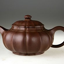 正善人文專拍---{陶瓷284}----蘇蘭珍---絞胎壺----尺寸約：16 X 13 X 7.5 cm 歷史價格詳細信息