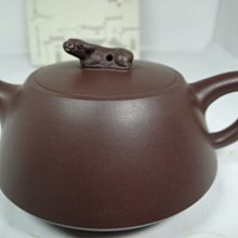 宜興正品 三足裙襬壺 工藝師陸磊全手工製  原礦紫泥320cc 9孔出水順暢. 歷史價格詳細信息