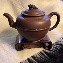 早期 宜興紫砂 三足獅紐壺 周俊【純分享欣賞】 歷史價格詳細信息