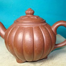 中國宜興早期青蛙荷葉壺（款淩燕萍） 歷史價格詳細信息