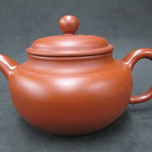 藏寶閣（宜興紫砂） 老茶壺宜興原礦紫砂名家早期吳雲根純手工雲肩如意玉笠壺 Cmhy397 歷史價格詳細信息