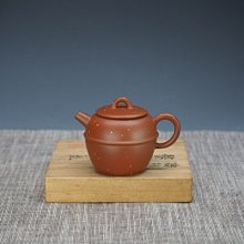 *晉瑞-紫砂*北京低調茶舍訂製.南罐小品意象.粗塑梨式.旋胚捏塑簡單工具成形.摹徐門風格結合潮汕功夫茶意象 歷史價格詳細信息