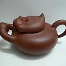 (百寶屋)歡慶開幕衝評價低價起標無底價...珍藏早期無落款橢圓菊瓣壺(超讚土胎超讚好壺) 歷史價格詳細信息