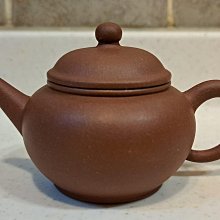 紫砂標準型壺  早期  蓋款定娟  底款中國宜興  約100cc 歷史價格詳細信息