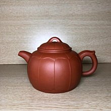 【秦權】家藏老紫泥 215cc吳敏（實力派工藝美術師）【簡述】此壺為傳統造型 秦權造型來源于秦朝秤砣 整 古董 古玩 紫砂壺【南鑼鼓巷】-1313 歷史價格詳細信息