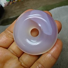 《藍晶寶石玉石特賣區》→〈項鍊系列〉→天然超玉化清透明顯菊花玉髓特大水滴形項鍊〈佛教七寶之一〉→W99 歷史價格詳細信息