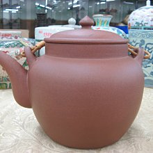 《藏寶閣》《臻品》S606-2《7孔.500cc》清灰堆泥福壽如意壺，孝陸＠ 18500元 歷史價格詳細信息